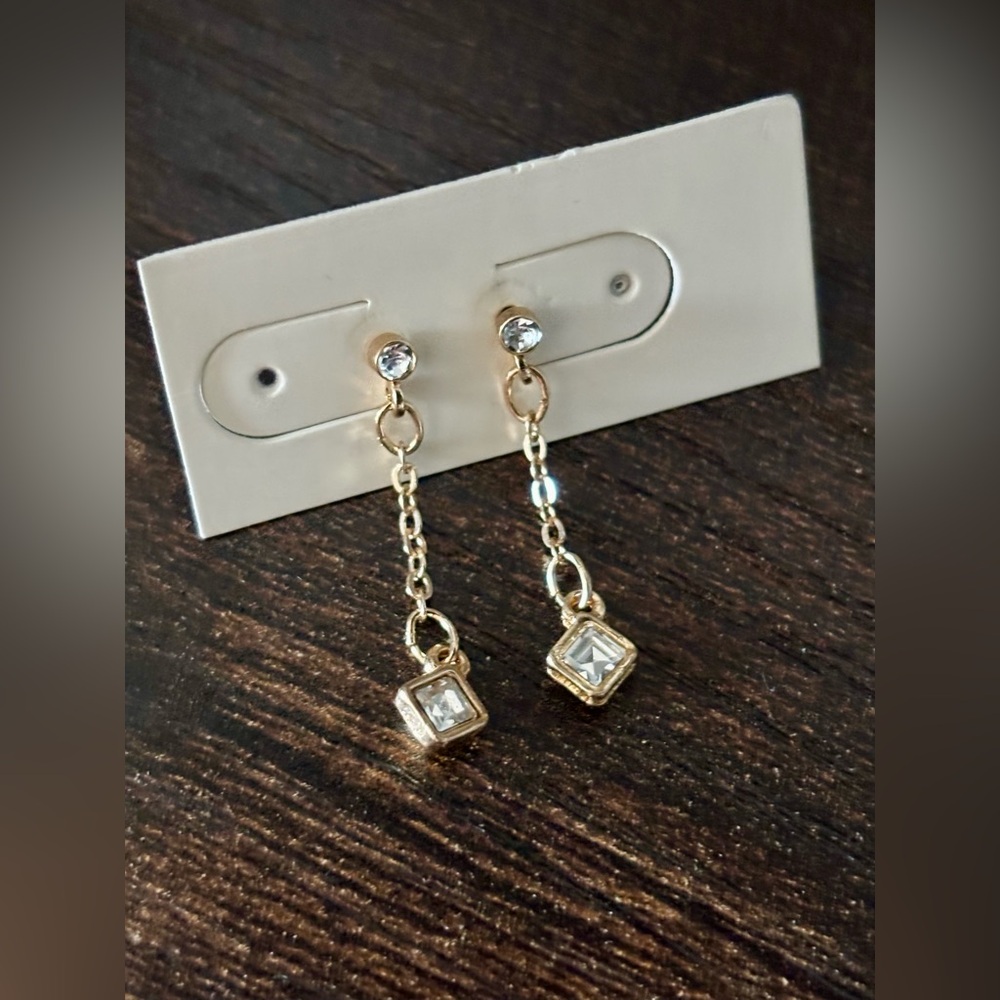 Elegant Gold Tone Dangle Earrings